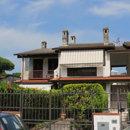 Appartamento Europa Lido delle Nazioni Exterior photo